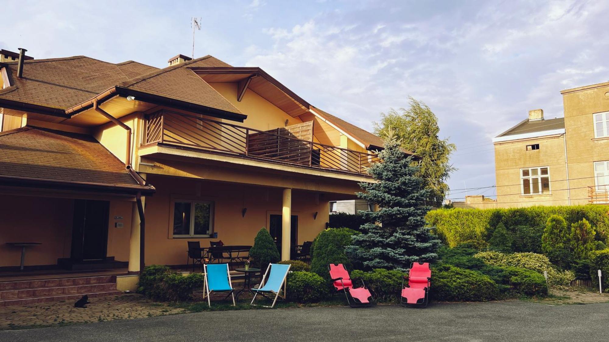 Bedrooms 3 Maja 15A Лодз Екстериор снимка